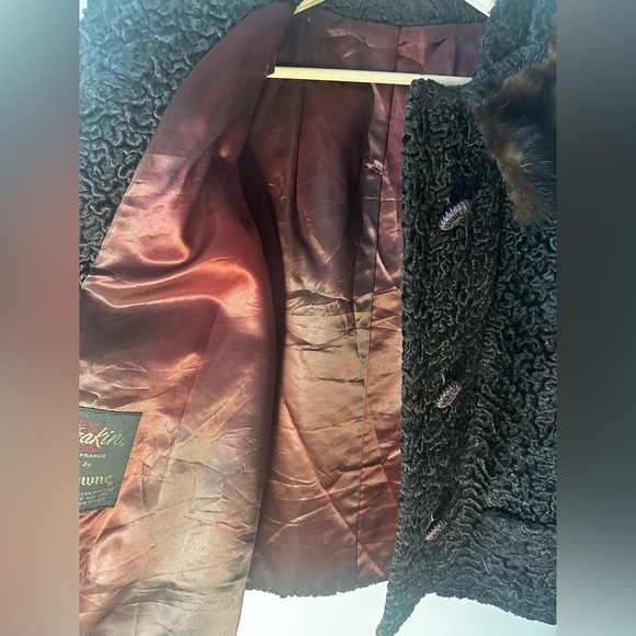 ASTRAKIN Made in France Styled by SPORTTOWNE Vintage 60s Persian Lamb Coat - Picture 8 of 9